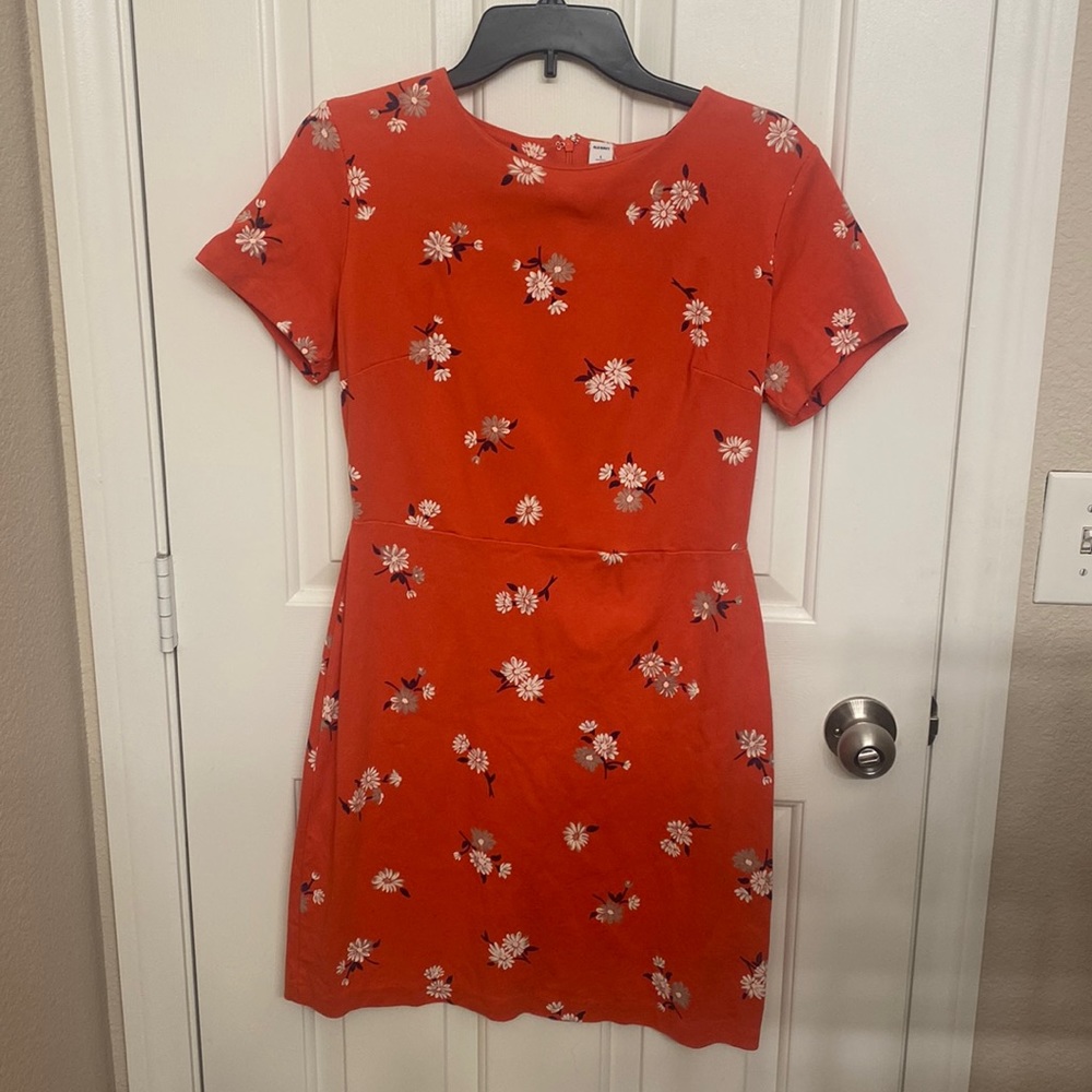 Old navy flower dress